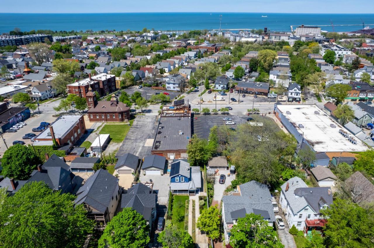 Luxury Home In The Heart Of Gordon Square Cleveland Exterior foto